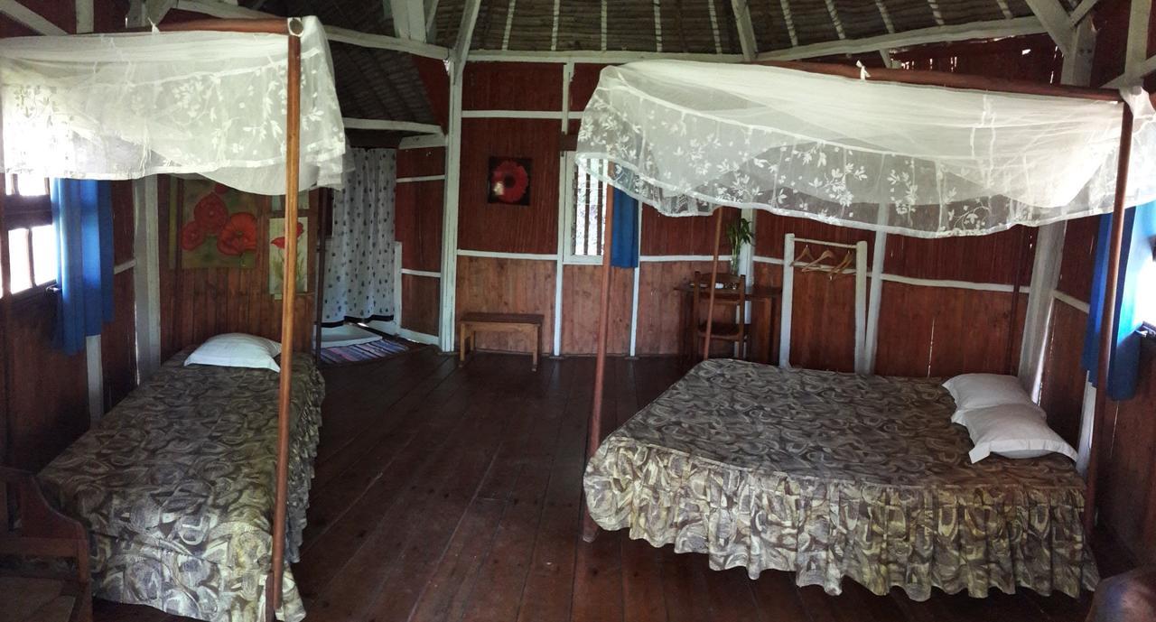 Les Acacias Bungalows Manambolo Exterior foto